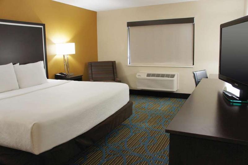 La Quinta By Wyndham Emporia Otel Dış mekan fotoğraf